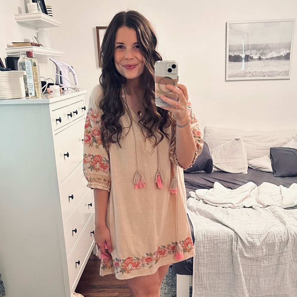 •Boutique Linen Dress•
